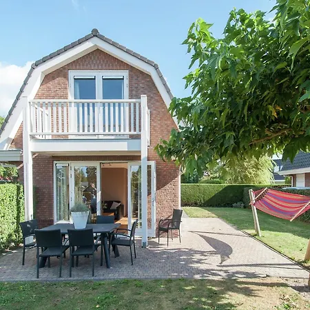 Near Dutch Coast & Forest Nyaraló Noordwijk