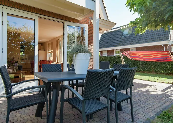 Near Dutch Coast & Forest * נורדוויק